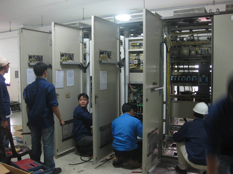 thi công tủ điện công nghiệp