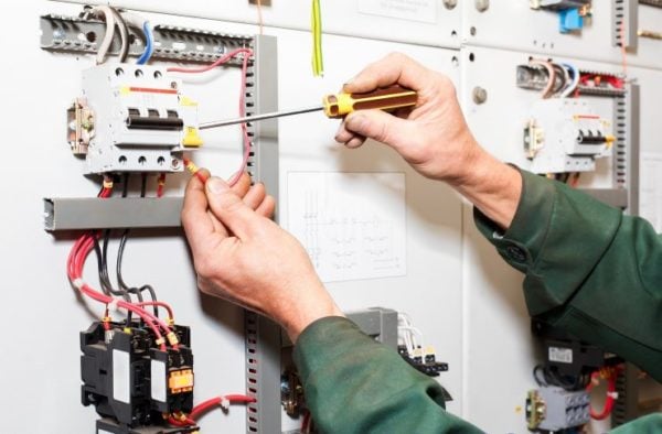 Nhà thầu Tedco chia sẻ quy trình bảo trì điện tốt nhất hiện nay 32